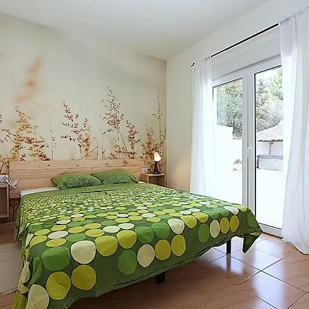 Montecarlo Villa *